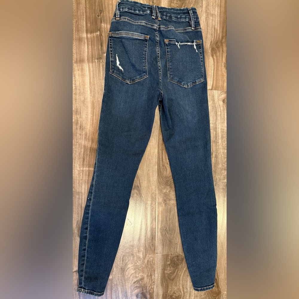 Good American Distressed Skinny Jeans - Picture 2 of 3